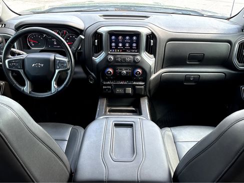 Used 2021 Chevrolet Silverado 1500 LT Trail Boss w/ Convenience Package II AWD/4WD image 4