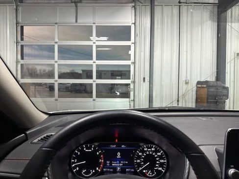 Used 2021 Nissan Altima 2.5 SR w/ SR Premium Package image 10