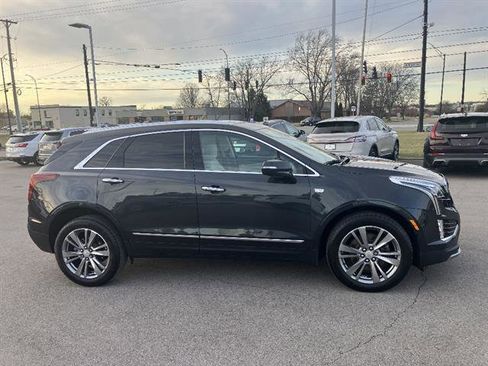 Certified 2022 Cadillac XT5 Premium Luxury image 4