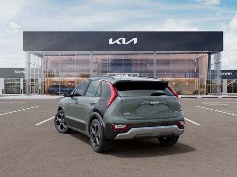 New 2026 Kia Niro SX Touring FWD image 4