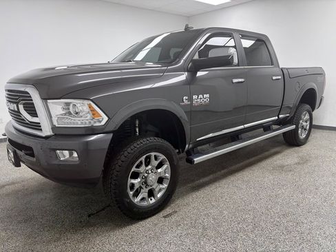 Used 2018 RAM 2500 Limited image 3