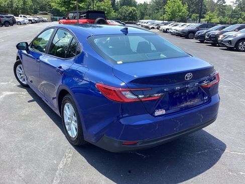 Used 2025 Toyota Camry LE image 2