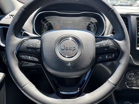 Certified 2023 Jeep Cherokee Altitude Lux AWD/4WD image 9