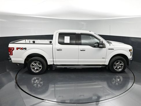 Used 2017 Ford F150 XLT w/ Equipment Group 302A Luxury AWD/4WD image 19