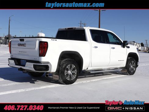 Used 2022 GMC Sierra 1500 SLT w/ SLT Convenience Package image 4