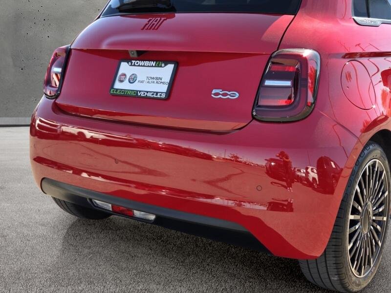 Used 2024 FIAT 500 e (RED) FWD image 5