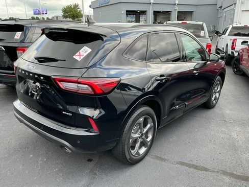 Used 2024 Ford Escape ST-Line w/ Tech Pack #1 AWD/4WD image 3