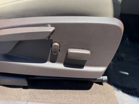 Used 2015 GMC Canyon SLT RWD image 15