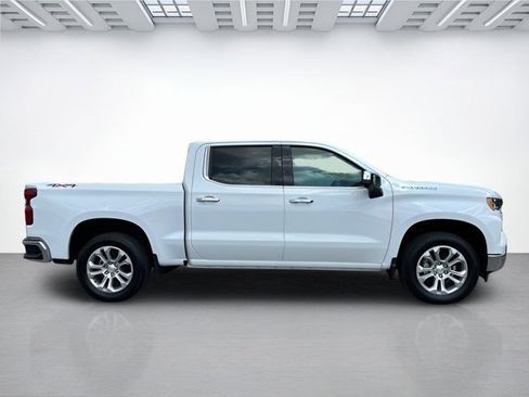 Used 2025 Chevrolet Silverado 1500 LTZ w/ Technology Package image 3