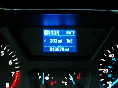 Used 2016 Ford Transit 150 XL RWD image 12