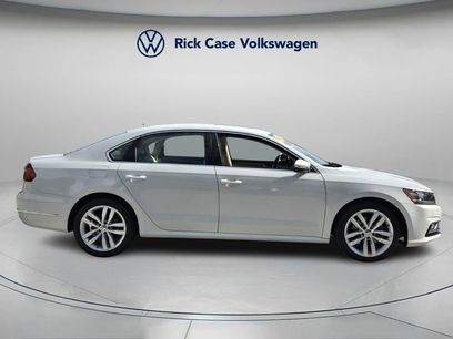 Used 2018 Volkswagen Passat 2.0T SE