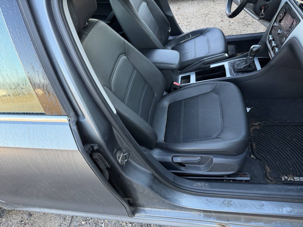Used 2012 Volkswagen Passat 2.5 SE FWD image 27