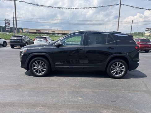 Used 2023 GMC Terrain SLT AWD/4WD image 7