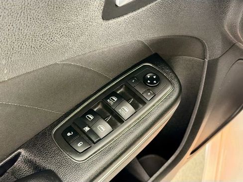 Used 2019 Dodge Charger GT image 17