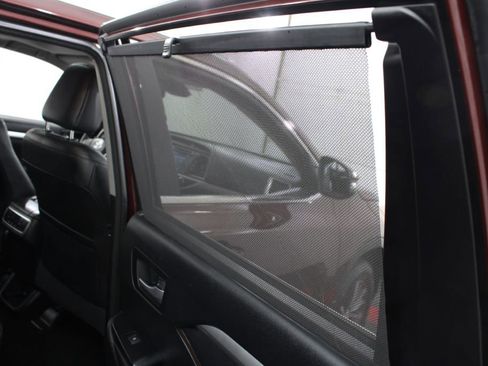 Used 2017 Toyota Highlander XLE image 23