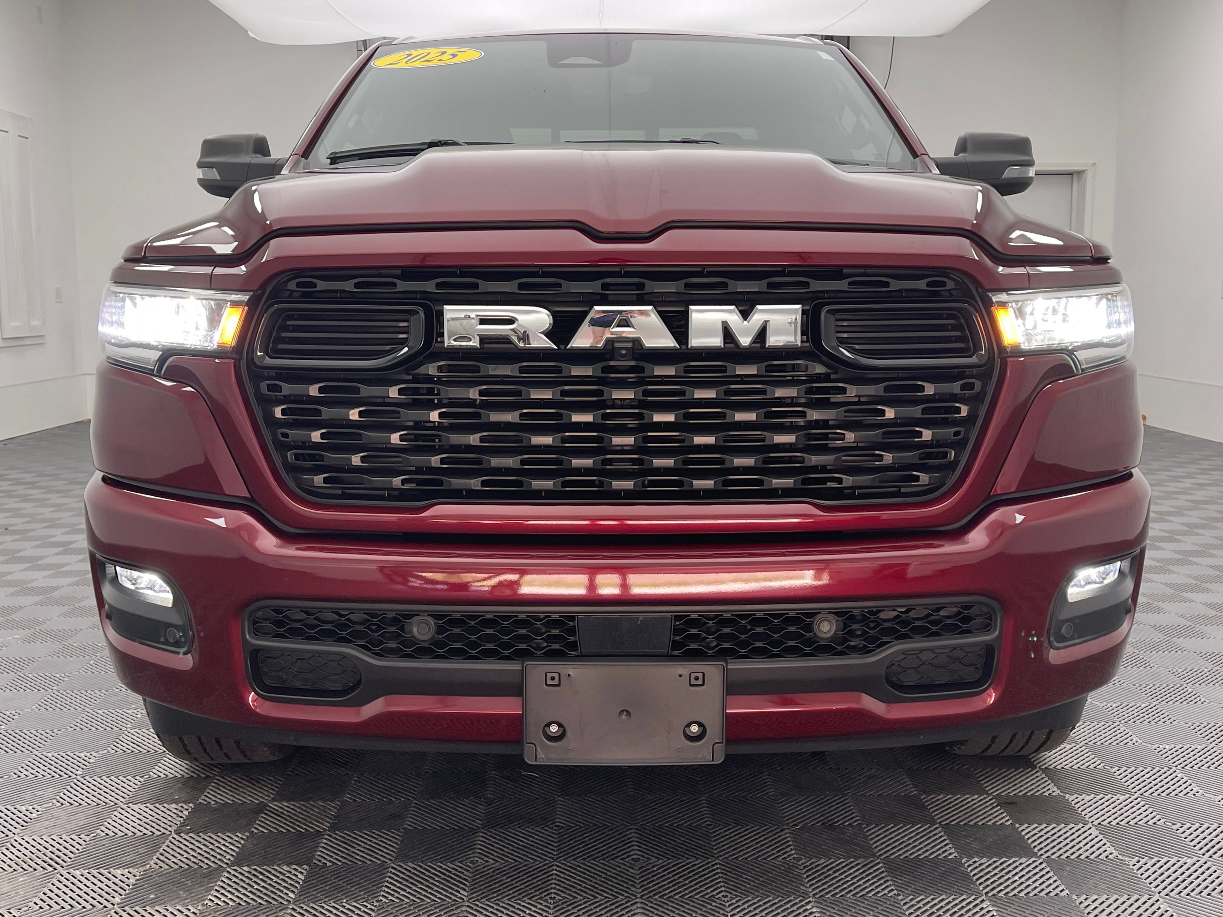 Used 2025 RAM 1500 Big Horn AWD/4WD image 12