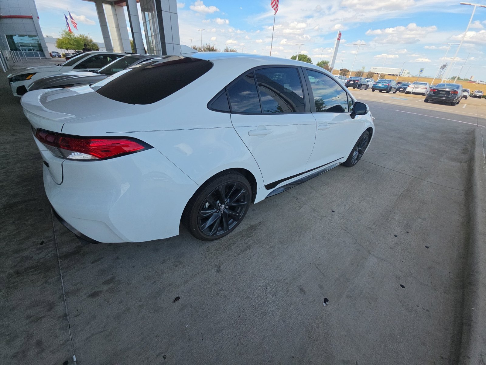 Used 2024 Toyota Corolla SE FWD image 14