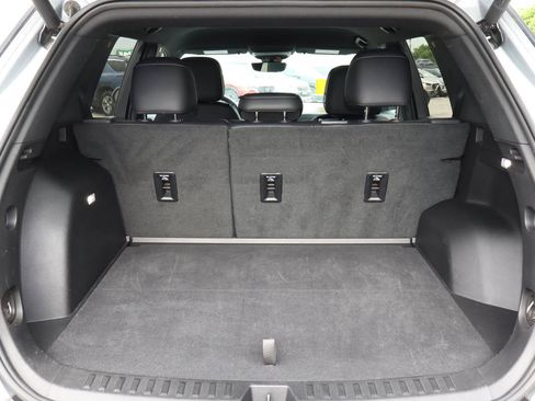 Used 2025 Chevrolet Equinox LT w/ Convenience Package II FWD image 9