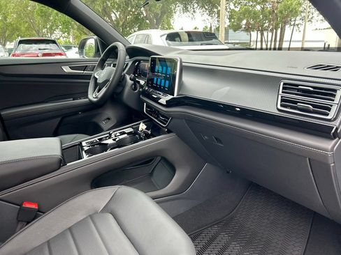 New 2026 Volkswagen Atlas Cross Sport SEL R-Line AWD/4WD image 41