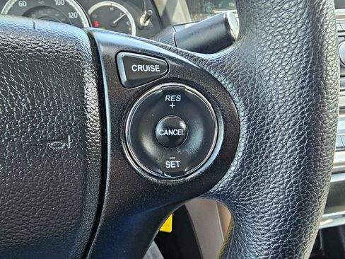 Used 2014 Honda Accord LX image 32