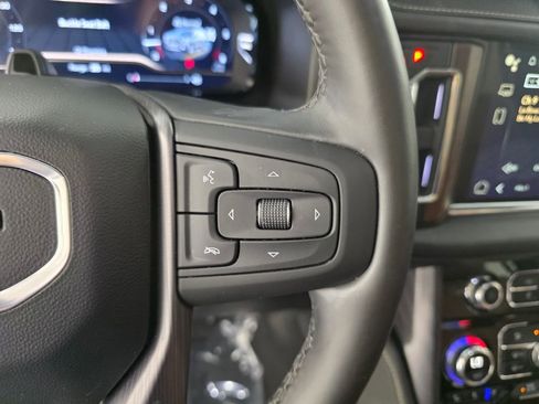 Used 2024 GMC Yukon Denali Ultimate AWD/4WD image 21