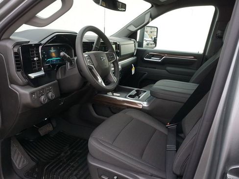 New 2025 Chevrolet Silverado 2500 LT w/ Trail Boss Package AWD/4WD image 9