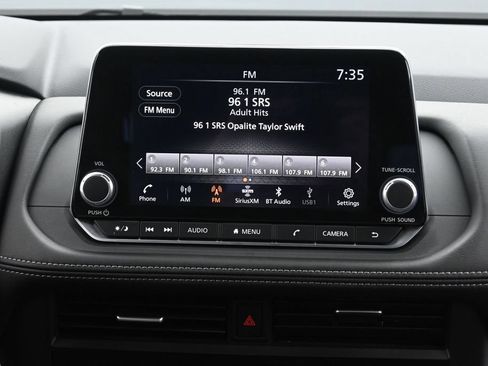 Used 2026 Nissan Rogue SV AWD/4WD image 28