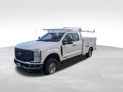New 2025 Ford F350 XL w/ XL Chrome Package