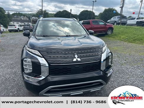 Used 2023 Mitsubishi Outlander SEL FWD image 9
