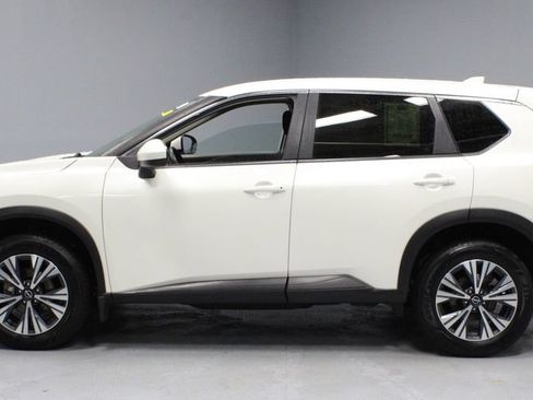 Used 2023 Nissan Rogue SV FWD image 7