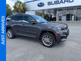 Used 2023 Jeep Grand Cherokee Summit AWD/4WD video 1