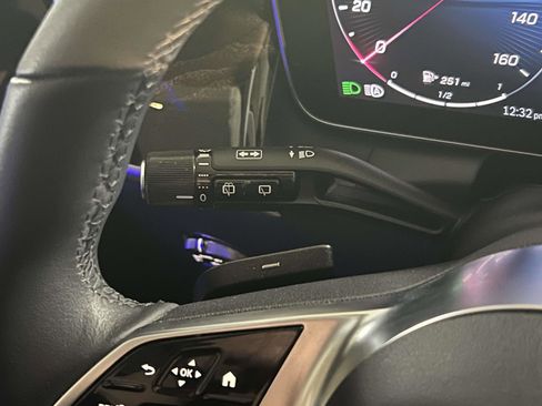 Used 2025 Mercedes-Benz GLC 350e 4MATIC image 21