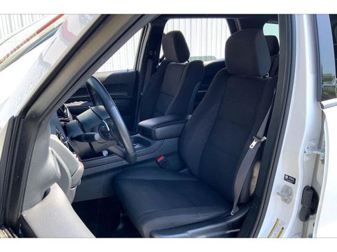 Used 2025 Dodge Durango GT AWD/4WD image 23