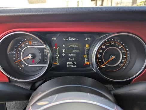 Used 2023 Jeep Gladiator Rubicon w/ Cold Weather Group AWD/4WD image 27