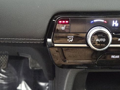 New 2026 Honda Pilot Touring image 13