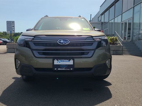 New 2026 Subaru Forester Premium AWD/4WD image 2