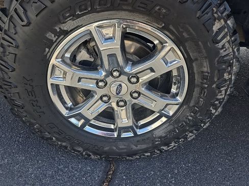 Used 2023 Ford F150 Lariat AWD/4WD image 39