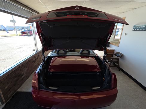 Used 2008 Cadillac XLR image 22