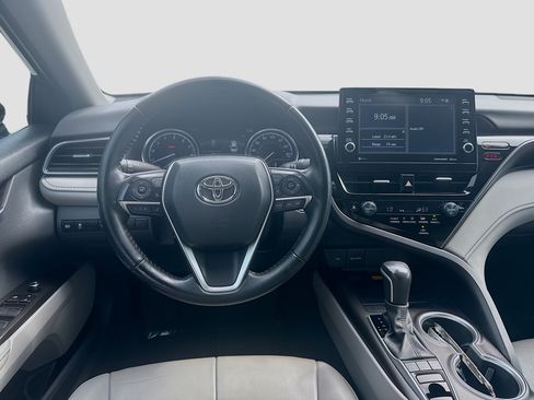 Used 2023 Toyota Camry XLE AWD/4WD image 18