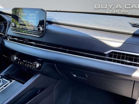 Used 2024 Mitsubishi Outlander SE AWD/4WD image 17