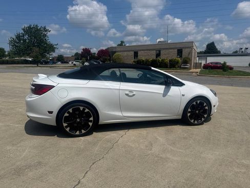 Used 2019 Buick Cascada Sport Touring w/ Dark Effects Package FWD image 10