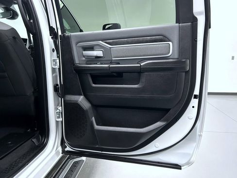 Used 2023 RAM 2500 Big Horn w/ Level 1 Equipment Group image 17