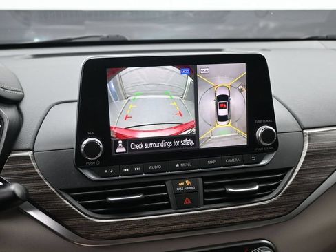 Used 2019 Nissan Altima 2.5 Platinum AWD/4WD image 14