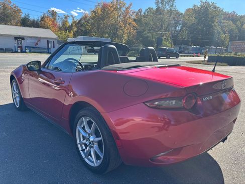 Used 2016 MAZDA MX-5 Miata Sport image 7