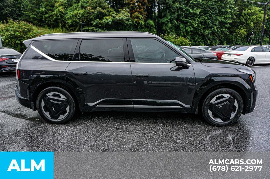 Used 2024 Kia EV9 Land AWD/4WD image 8