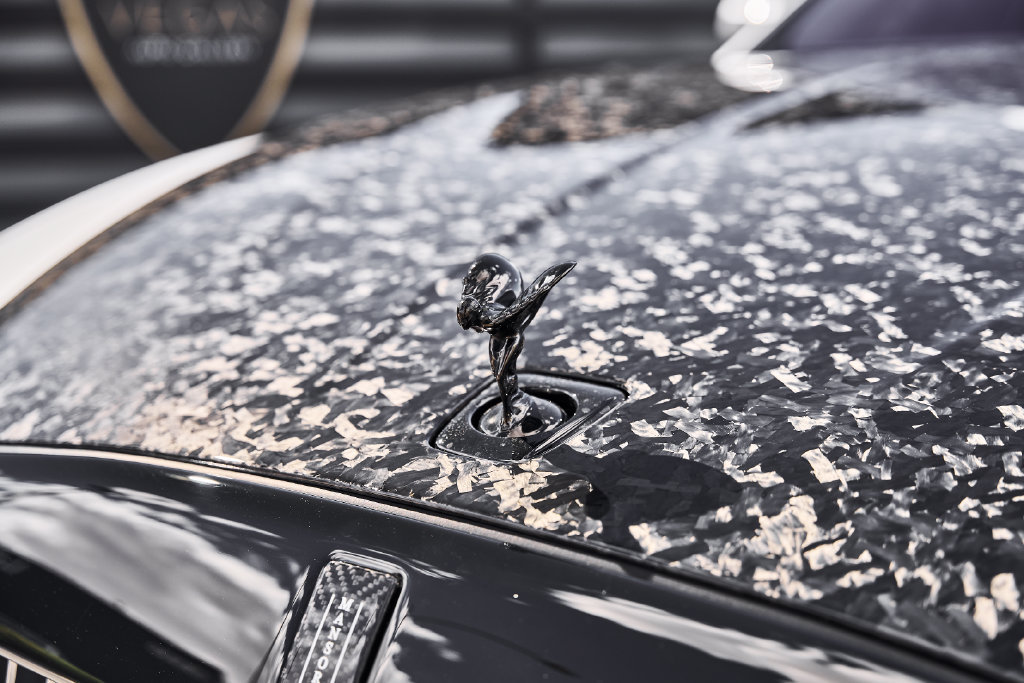 Used 2025 Rolls-Royce Spectre Black Badge AWD/4WD image 7