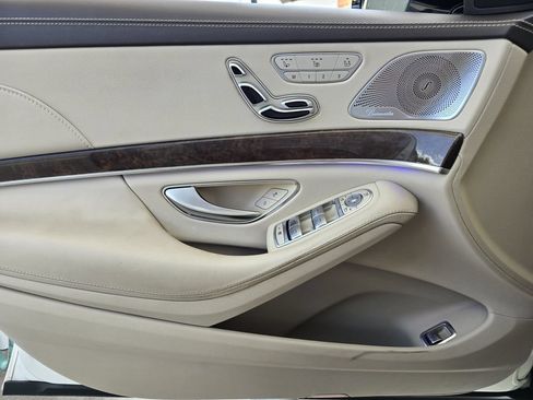 Used 2019 Mercedes-Benz S 560 4MATIC Sedan image 19