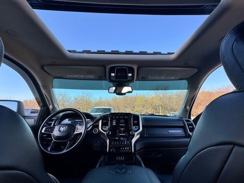 Used 2024 RAM 3500 Laramie image 36