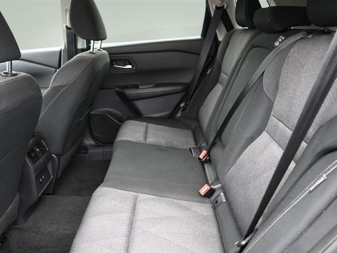 Used 2025 Nissan Rogue SV FWD image 15