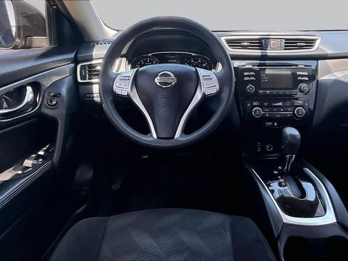Used 2014 Nissan Rogue SV w/ SV Moonroof Package FWD image 6